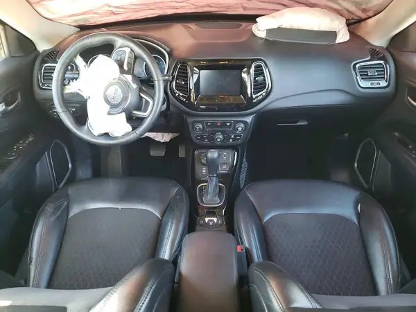 3C4NJDBB7JT395131 2018 JEEP COMPASS - Image 8