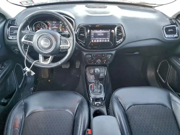 3C4NJDBB7JT395985 2018 JEEP COMPASS - Image 8