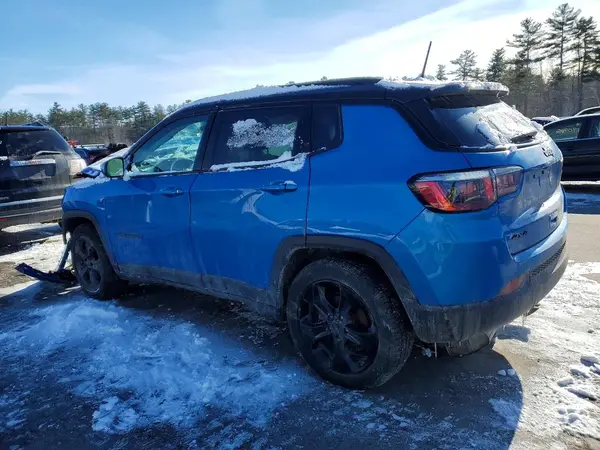3C4NJDBB7JT397347 2018 JEEP COMPASS - Image 2