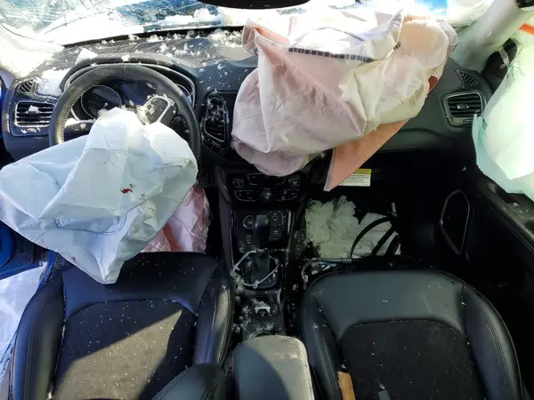 3C4NJDBB7JT397347 2018 JEEP COMPASS - Image 8