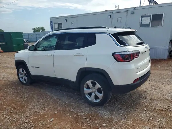 3C4NJDBB7JT399213 2018 JEEP COMPASS - Image 2