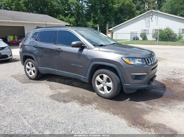 3C4NJDBB7JT400618 2018 JEEP COMPASS - Image 1