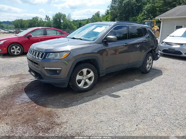 3C4NJDBB7JT400618 2018 JEEP COMPASS - Image 2