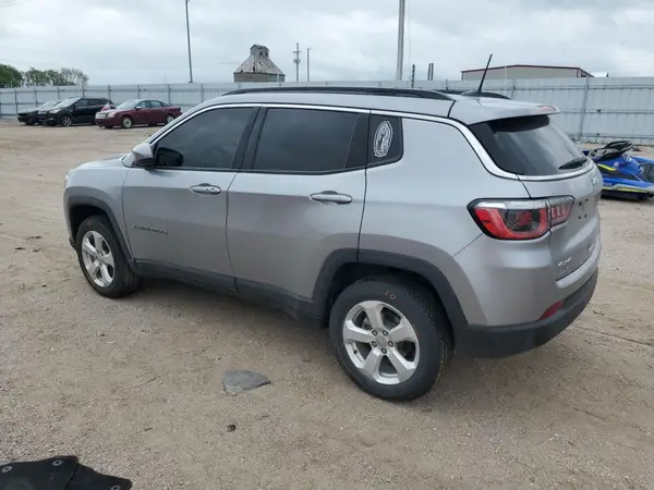 3C4NJDBB7JT413837 2018 JEEP COMPASS - Image 2