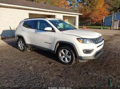 3C4NJDBB7JT418875 2018 JEEP COMPASS