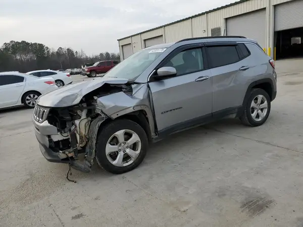3C4NJDBB7JT423901 2018 JEEP COMPASS - Image 1