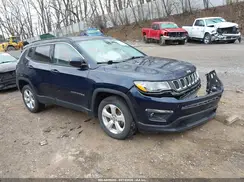 3C4NJDBB7JT433733 2018 JEEP COMPASS