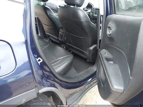 3C4NJDBB7JT433733 2018 JEEP COMPASS - Image 8
