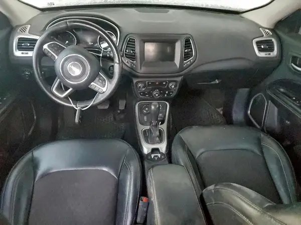 3C4NJDBB7JT435398 2018 JEEP COMPASS - Image 8
