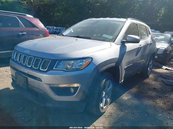 3C4NJDBB7JT435742 2018 JEEP COMPASS - Image 2