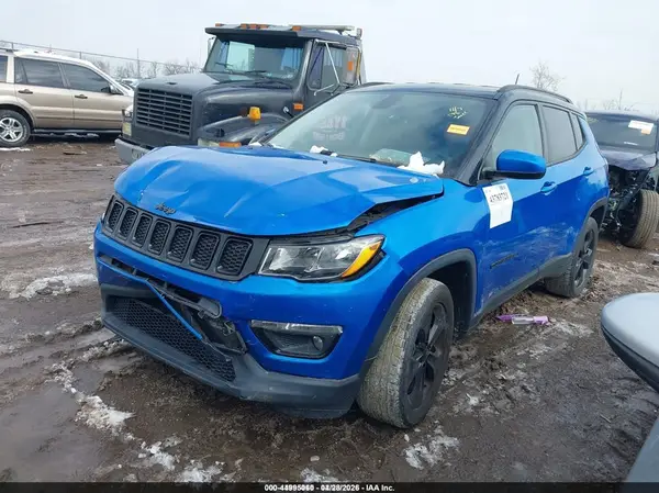 3C4NJDBB7JT455117 2018 JEEP COMPASS - Image 2