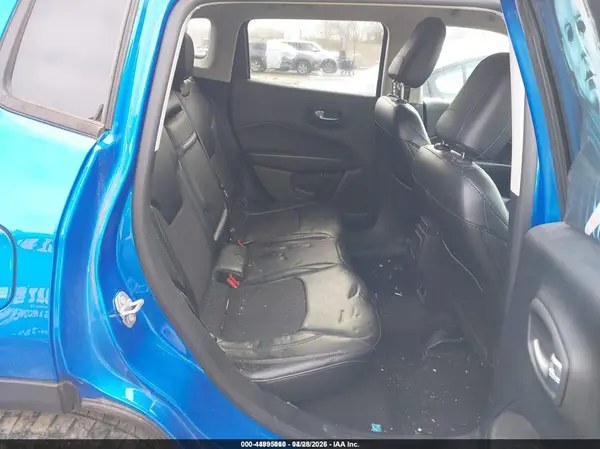 3C4NJDBB7JT455117 2018 JEEP COMPASS - Image 8