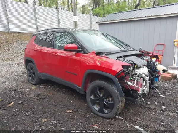 3C4NJDBB7JT455635 2018 JEEP COMPASS - Image 1