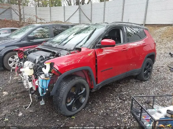 3C4NJDBB7JT455635 2018 JEEP COMPASS - Image 2