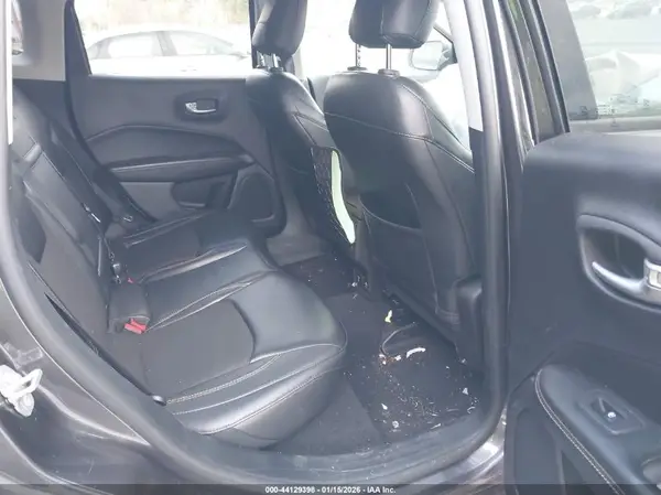 3C4NJDBB7JT458003 2018 JEEP COMPASS - Image 8