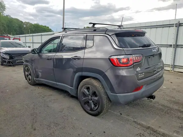 3C4NJDBB7KT594004 2019 JEEP COMPASS - Image 2