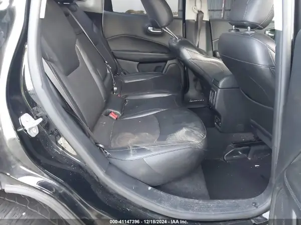 3C4NJDBB7KT595637 2019 JEEP COMPASS - Image 8