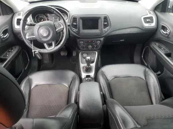 3C4NJDBB7KT597114 2019 JEEP COMPASS - Image 8