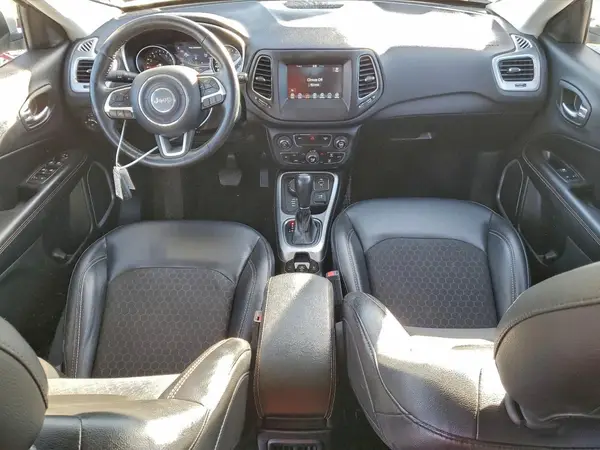3C4NJDBB7KT597565 2019 JEEP COMPASS - Image 8