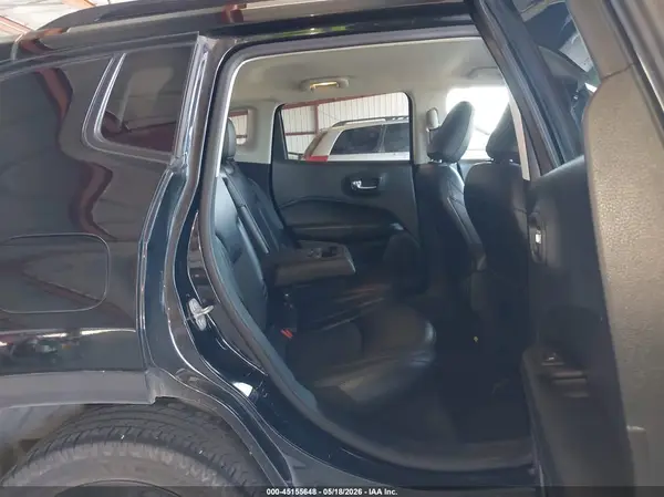 3C4NJDBB7KT600738 2019 JEEP COMPASS - Image 8
