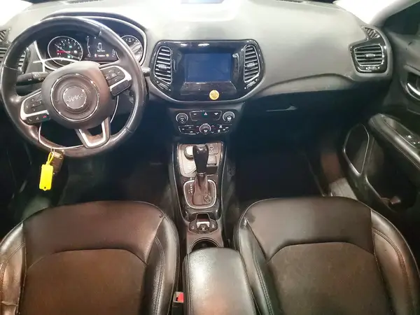 3C4NJDBB7KT617636 2019 JEEP COMPASS - Image 8