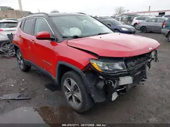 3C4NJDBB7KT629155 2019 JEEP COMPASS
