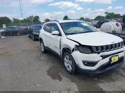 3C4NJDBB7KT630855 2019 JEEP COMPASS