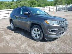 3C4NJDBB7KT641340 2019 JEEP COMPASS