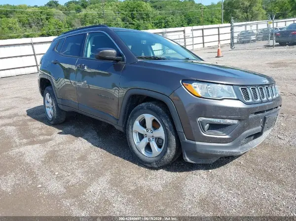 3C4NJDBB7KT641340 2019 JEEP COMPASS - Image 1