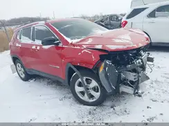 3C4NJDBB7KT641452 2019 JEEP COMPASS