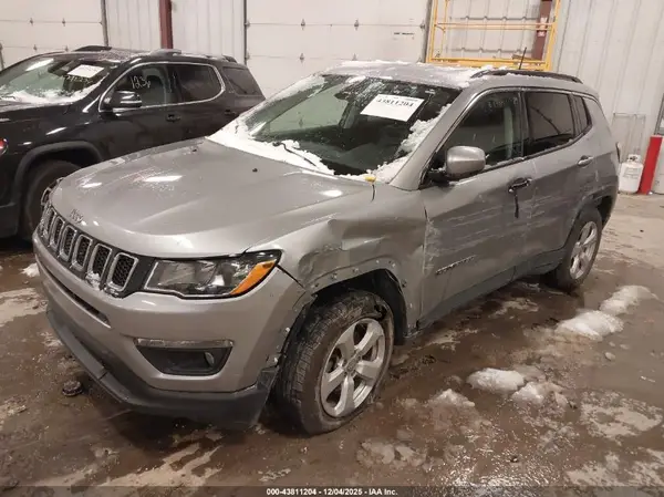 3C4NJDBB7KT646179 2019 JEEP COMPASS - Image 2