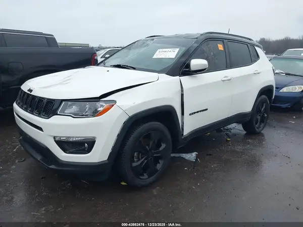 3C4NJDBB7KT648594 2019 JEEP COMPASS - Image 2