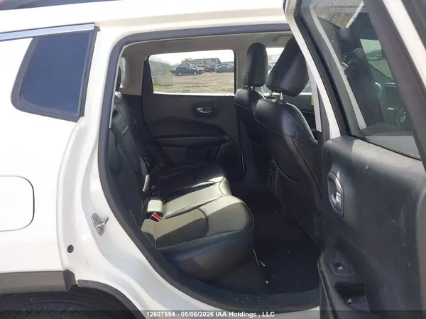 3C4NJDBB7KT650569 2019 JEEP COMPASS - Image 8