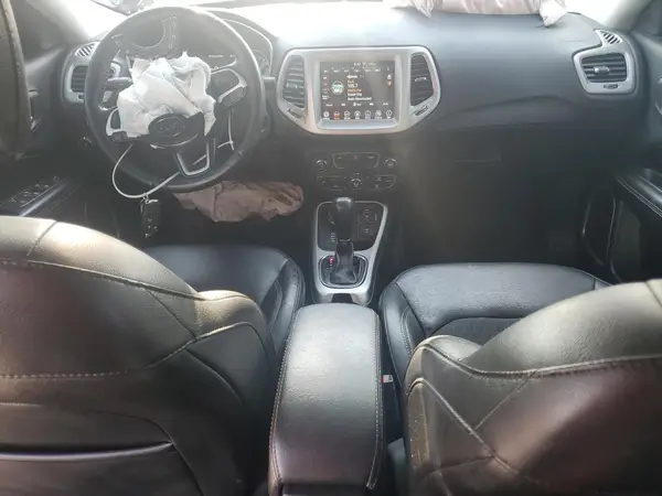 3C4NJDBB7KT650619 2019 JEEP COMPASS - Image 8