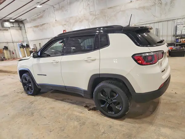 3C4NJDBB7KT653584 2019 JEEP COMPASS - Image 2