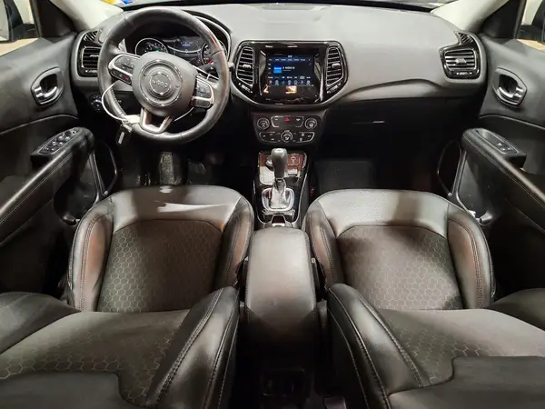 3C4NJDBB7KT653584 2019 JEEP COMPASS - Image 8