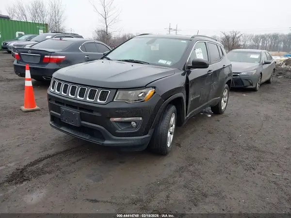 3C4NJDBB7KT654301 2019 JEEP COMPASS - Image 2