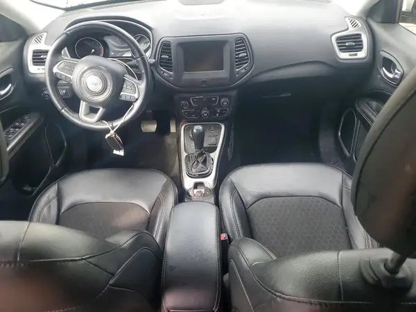 3C4NJDBB7KT656114 2019 JEEP COMPASS - Image 8