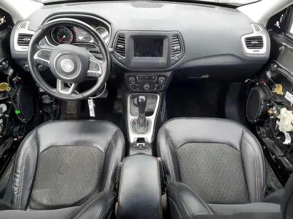 3C4NJDBB7KT656954 2019 JEEP COMPASS - Image 8