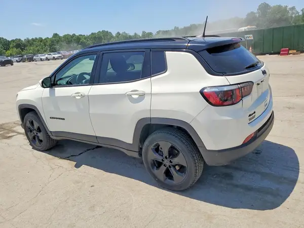 3C4NJDBB7KT662091 2019 JEEP COMPASS - Image 2