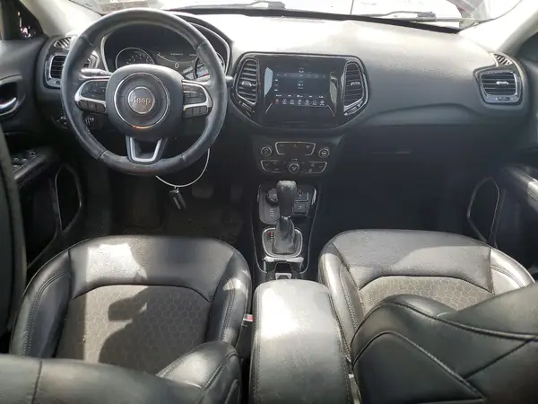 3C4NJDBB7KT674645 2019 JEEP COMPASS - Image 8