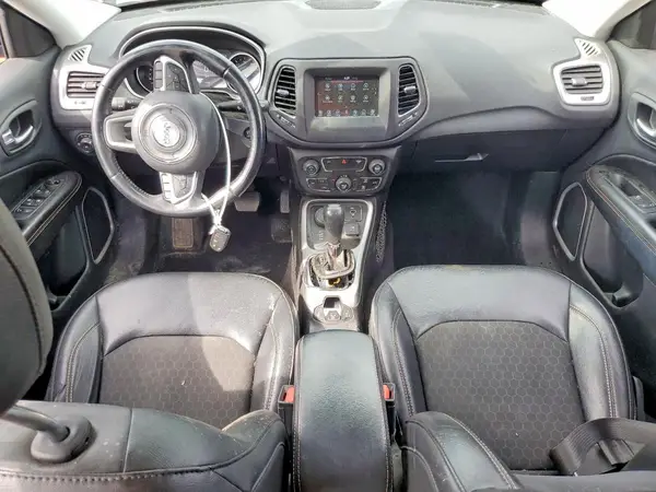 3C4NJDBB7KT678792 2019 JEEP COMPASS - Image 8