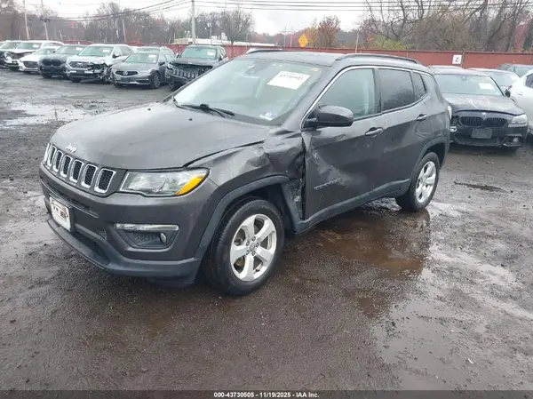 3C4NJDBB7KT683393 2019 JEEP COMPASS - Image 2