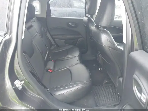 3C4NJDBB7KT683393 2019 JEEP COMPASS - Image 8