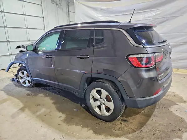 3C4NJDBB7KT683622 2019 JEEP COMPASS - Image 2
