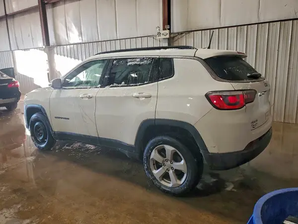 3C4NJDBB7KT697181 2019 JEEP COMPASS - Image 2