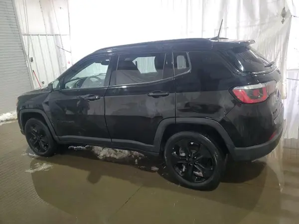 3C4NJDBB7KT697732 2019 JEEP COMPASS - Image 2