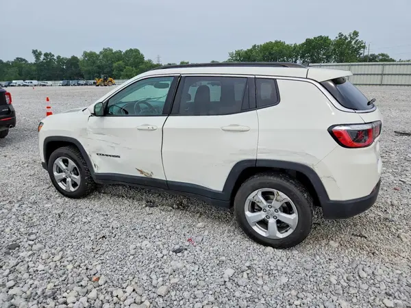 3C4NJDBB7KT703299 2019 JEEP COMPASS - Image 2