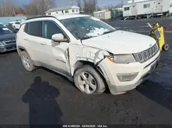 3C4NJDBB7KT703593 2019 JEEP COMPASS