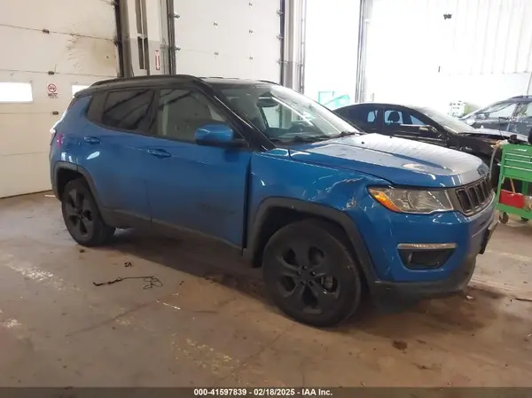 3C4NJDBB7KT741048 2019 JEEP COMPASS - Image 1